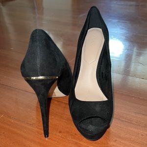 Stunning new black with gold accent stiletto heels
